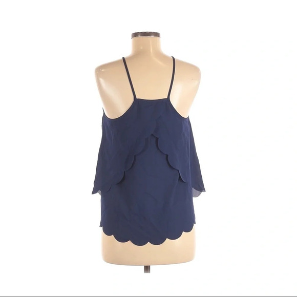 Francescas Scallop Tank Top - Picture 2 of 3